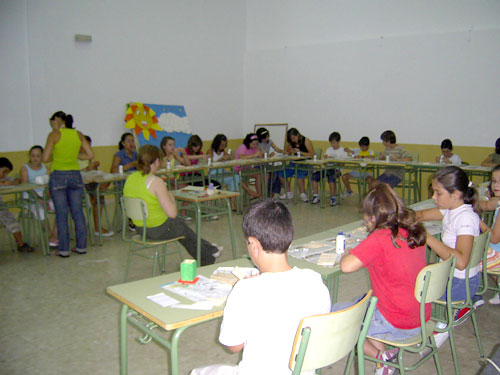 Foto de los talleres realizados en Esparragosa de Lares, haga clic en la imagen para ampliar