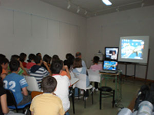 Videoconferencia entre jvenes con motivo del da Mundial sin alcohol