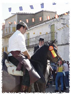 Jinetes a caballo en San Isidro
