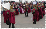 Desfile por el pueblo